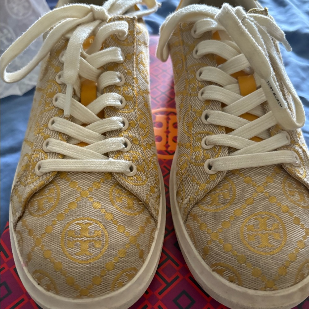 Tory Burch Yellow and Cream Women's Sneakers SZ 7.5
Like NEW - Picture 2 of 3